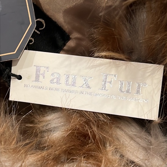 AMAZING BOHO 70S INSPIRED FAUX FUR VEST - Picture 5 of 5